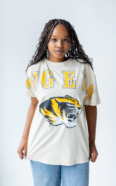 Mizzou Tigers Gameday Social Women's Tiger Head Oversized Logo Cream T-Shirt