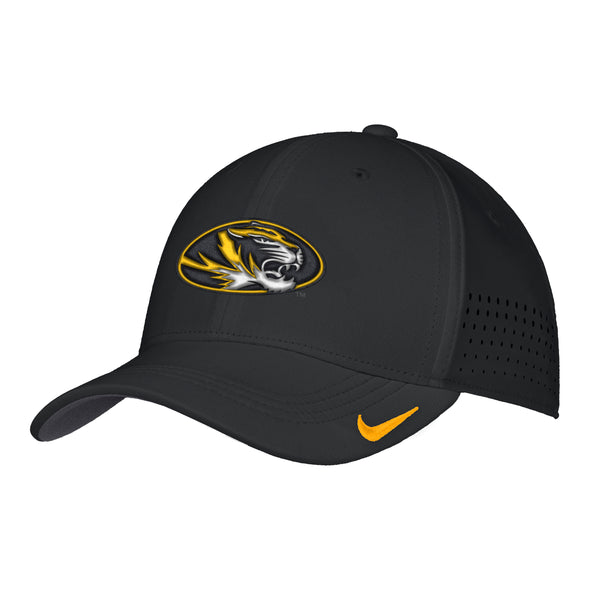 Mizzou Tigers Nike® 2025 Sideline Oval Tiger Head Club Black Stretch Fit Tiges Hat