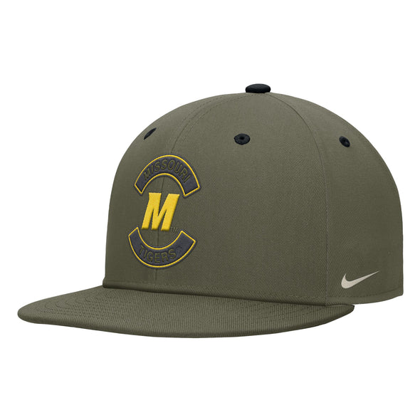 Mizzou Tigers Nike® 2025 Military Appreciation Pro Flat Bill Bold M Missouri Tigers Green Hat